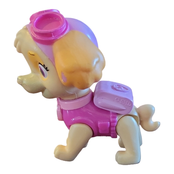 Paw Sea Patrol Skye Movable Legs Figurine Scuba Diver Dog - Picture 2 of 6